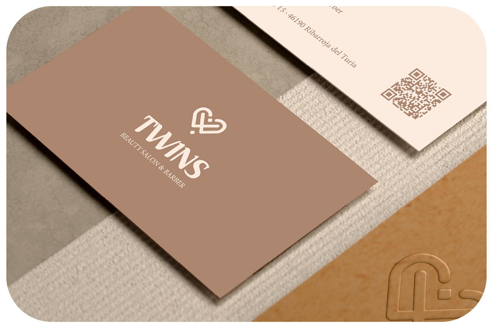 Papelería de Twins Beauty Salon & Barber